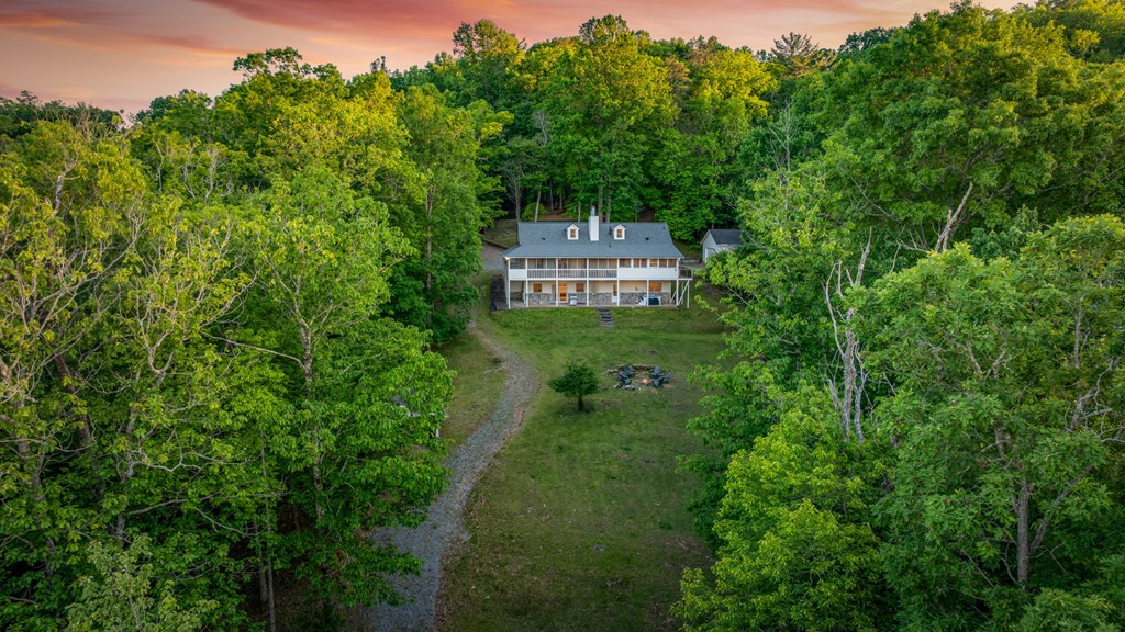760 River Bend Lane Blue Ridge, GA 30513 - Photo 10 of 101