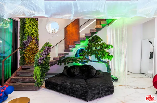 a view of outdoor kitchen outdoor kitchen