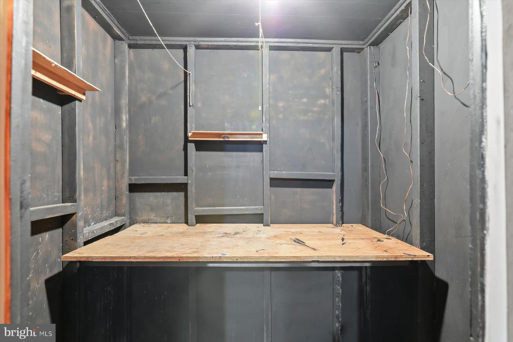 2112 Graythorn Road Baltimore, MD 21220 - Photo 27 of 29 Dark Room