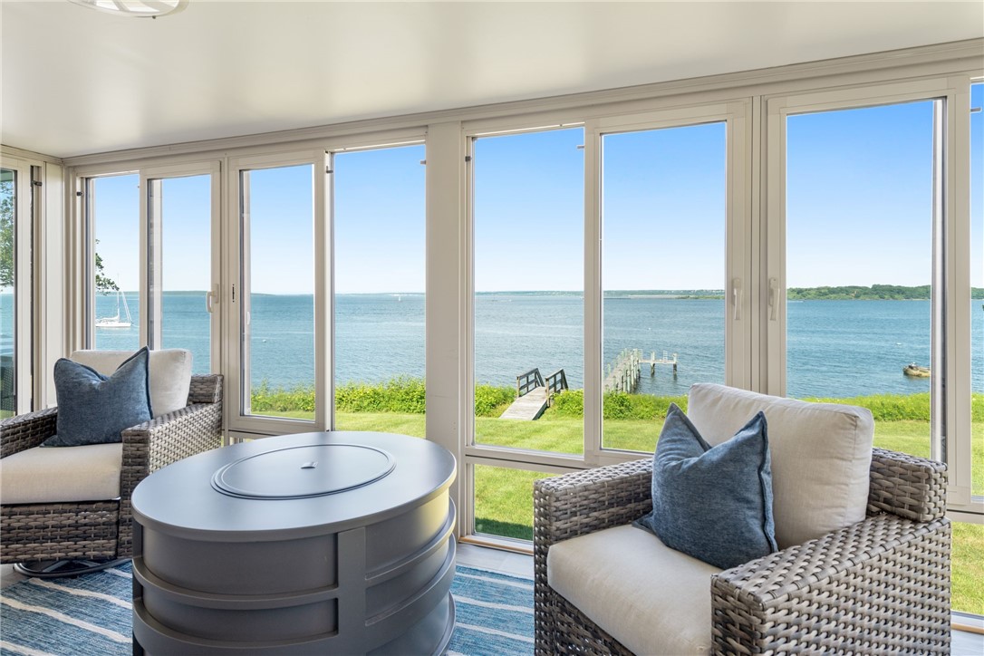 376 East Shore Road Jamestown, RI 02835 - Photo 19 of 37