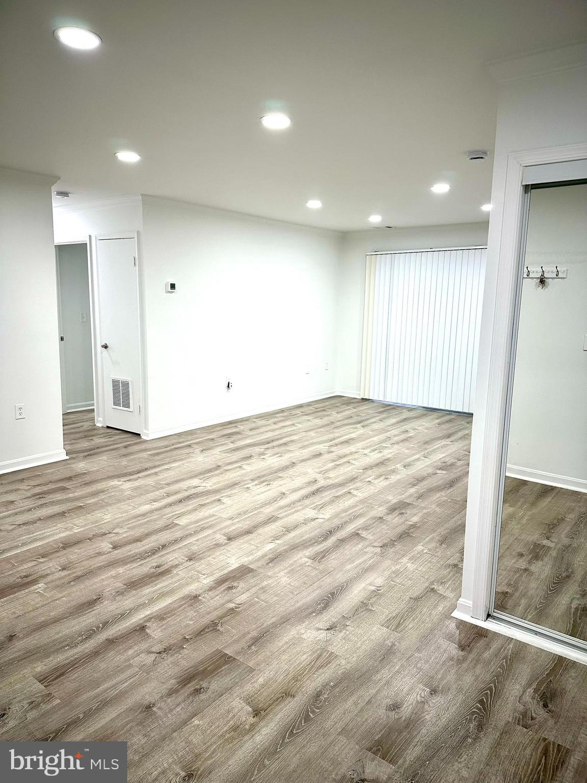 18334 Streamside Drive, Unit 202 Gaithersburg, MD 20879 - Photo 12 of 61