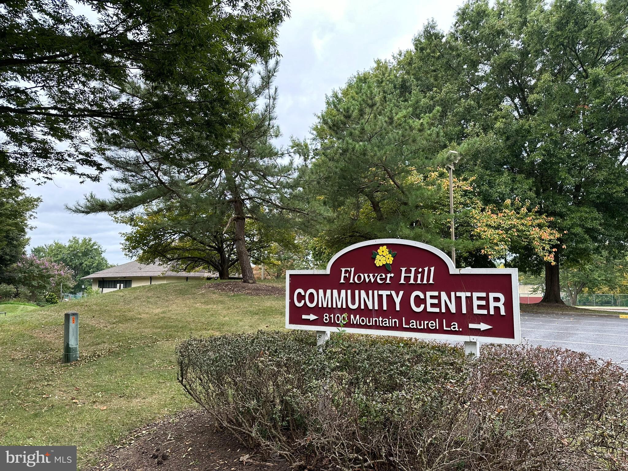 18334 Streamside Drive, Unit 202 Gaithersburg, MD 20879 - Photo 59 of 61 a view of a sign board