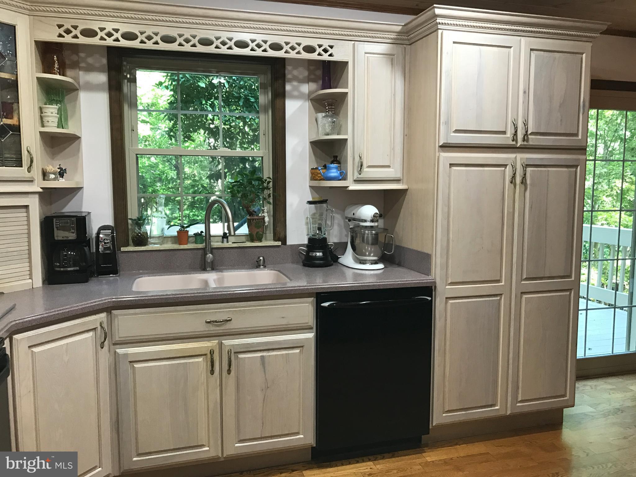 1530 Ridgewood Trail St. Leonard, MD 20685 - Photo 6 of 28 Kitchen