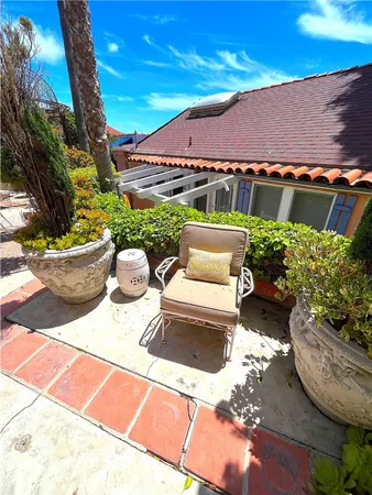 $2,750 | 212 North Coast Highway, Unit 10, Laguna Beach, CA 92651