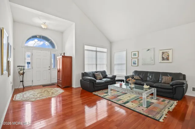 $789,900 | 7 Salter Court, Manalapan, NJ 07726