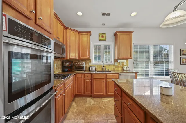 $789,900 | 7 Salter Court, Manalapan, NJ 07726