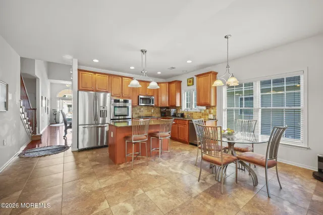 $789,900 | 7 Salter Court, Manalapan, NJ 07726