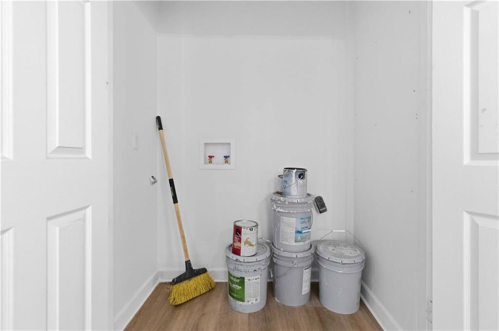 2275 Country Club Lane Southwest Atlanta, GA 30311 - Photo 24 of 32 a bathroom with a sink and a toilet