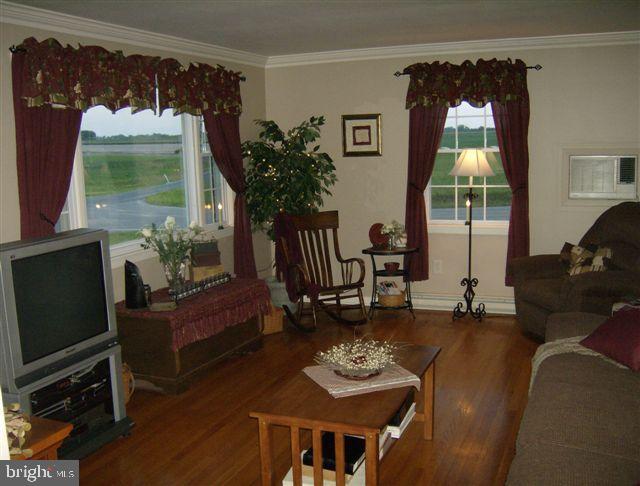 302 Middle Creek Road Lititz, PA 17543 - Photo 3 of 9