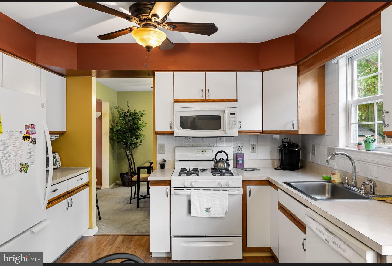 70 Country Club Road Pine Hill, NJ 08021 - Photo 12 of 29