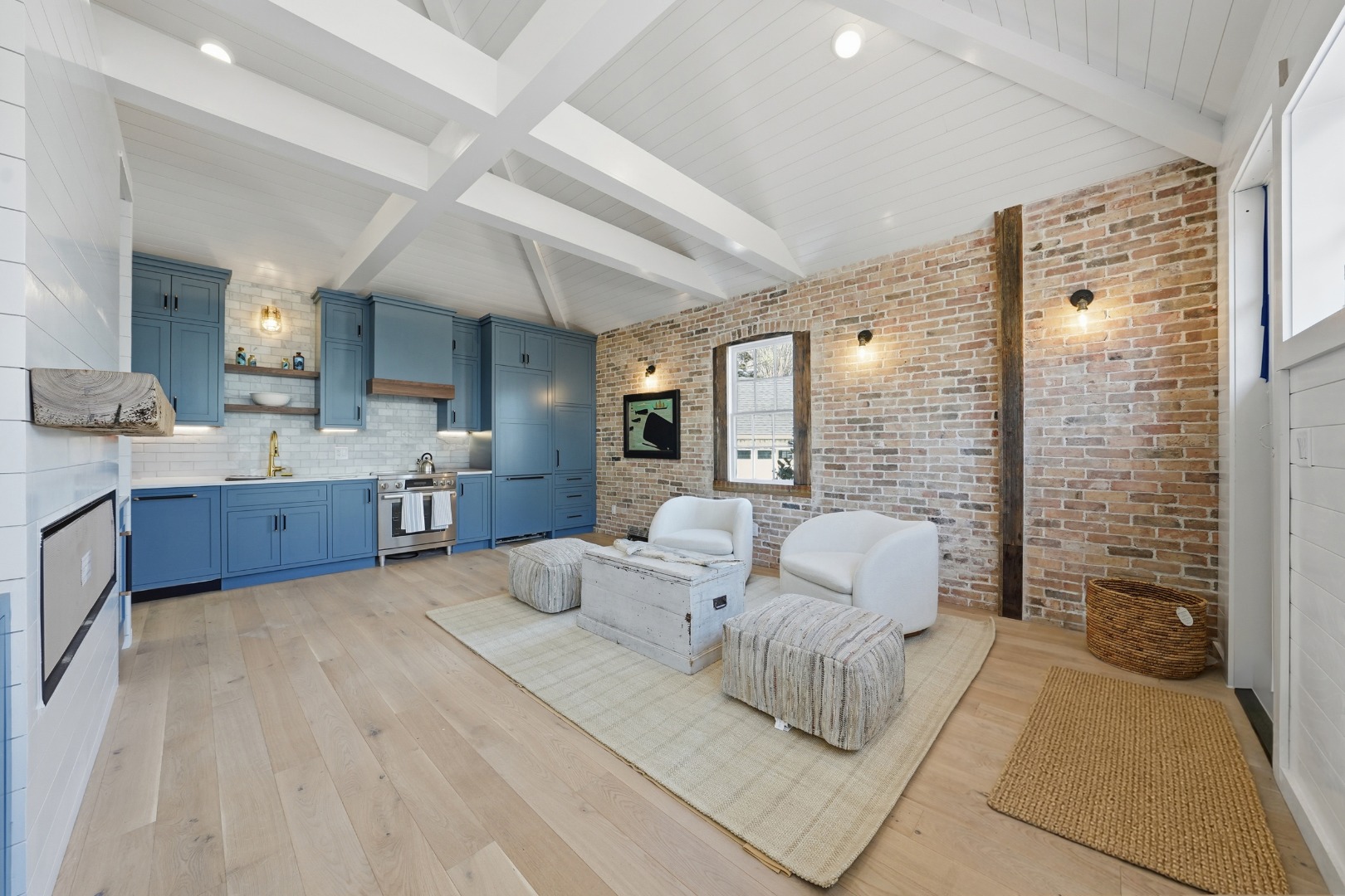 1 South Mill Street Nantucket, MA 02554 - Photo 3 of 16