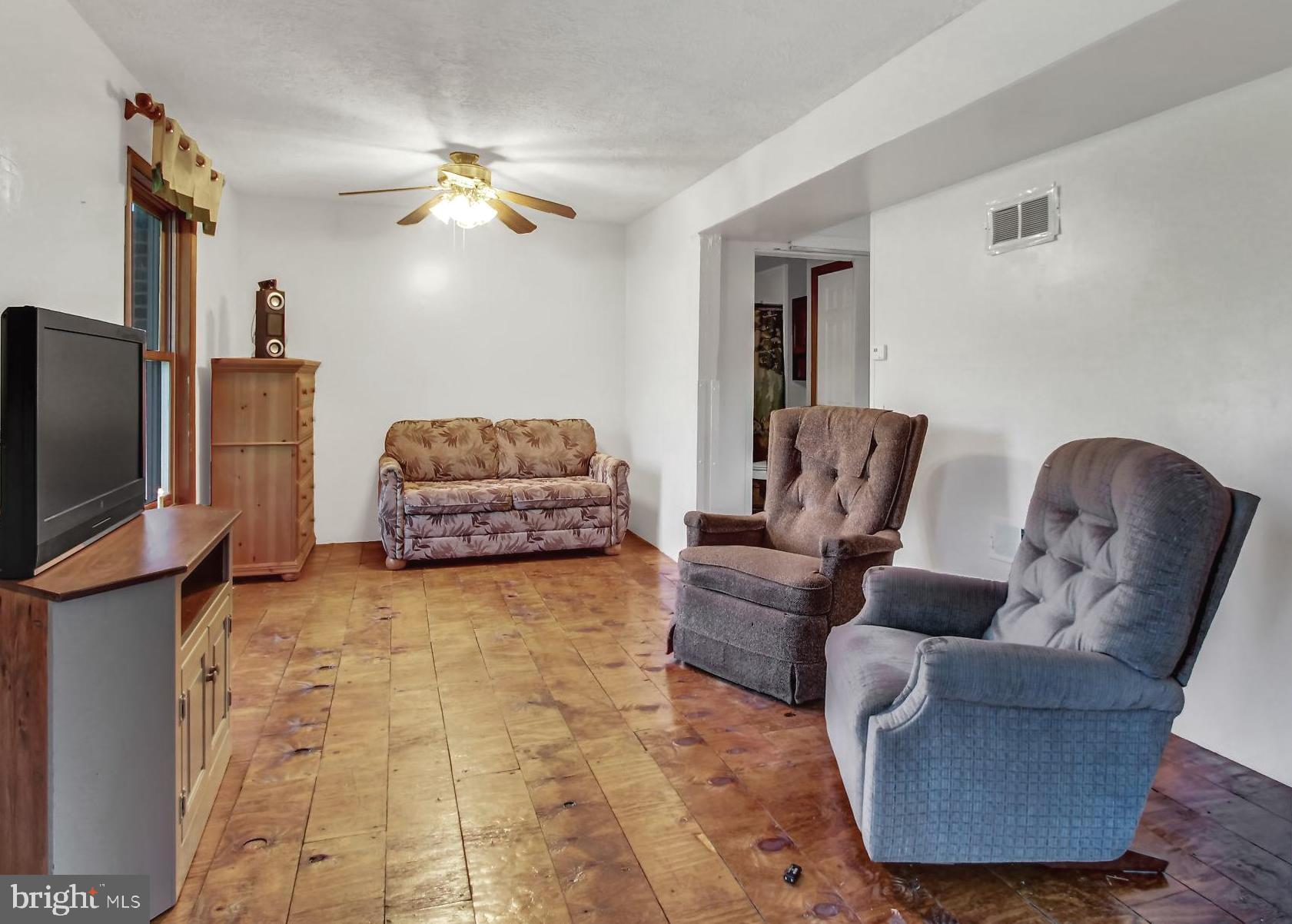 5813 Mountain Road Dover, PA 17315 - Photo 22 of 41