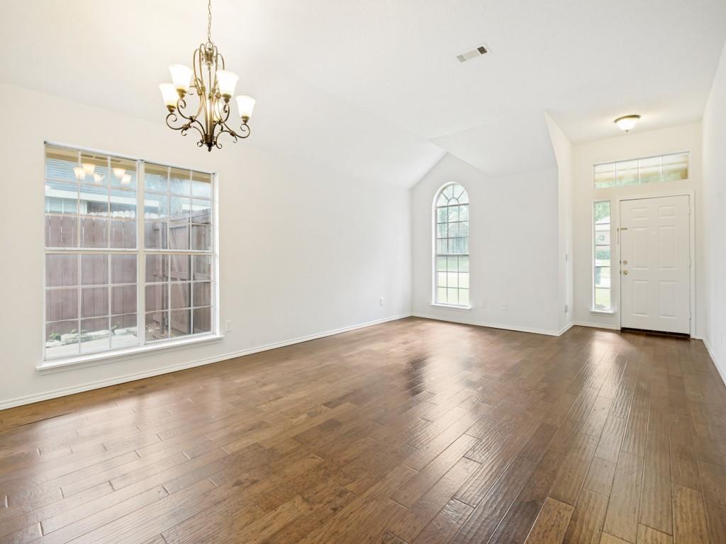 7641 King Arthur Road Frisco, TX 75035 - Photo 3 of 26
