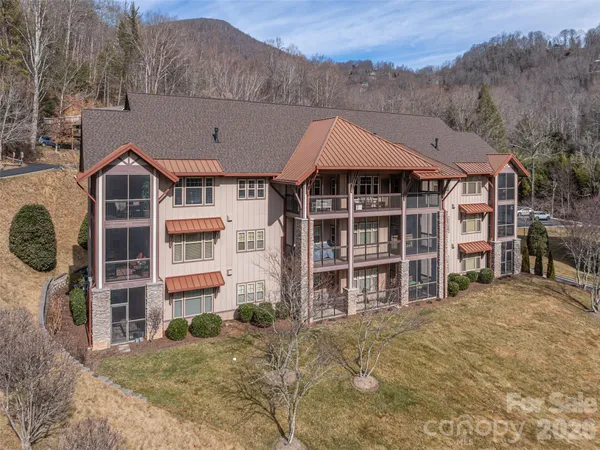 $425,000 | 1650 Country Club Drive, Unit C302, Maggie Valley, NC 28751