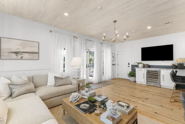 $1,596,475 | 15 St Augustine Street, Unit 5302 15F, Rosemary Beach, FL 32461