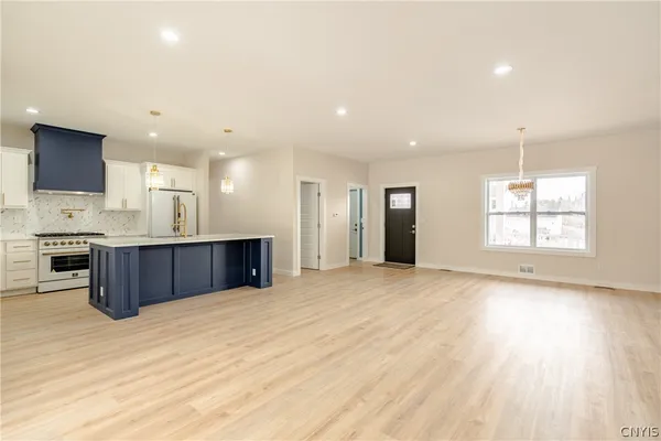 $450,000 | 112 Clark Circle, Lenox, NY 13032