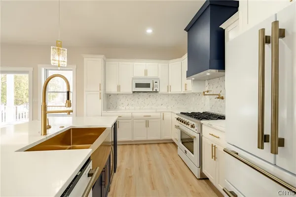 $450,000 | 112 Clark Circle, Lenox, NY 13032