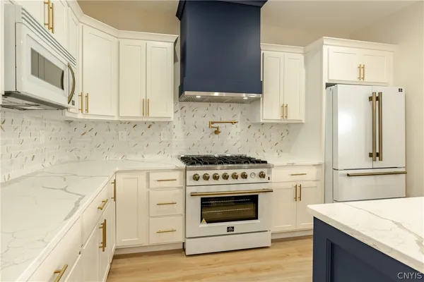 $450,000 | 112 Clark Circle, Lenox, NY 13032