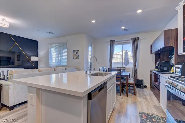 $2,399 | 8827 Roadrunner Ravine Street, Las Vegas, NV 89166