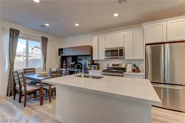 $2,399 | 8827 Roadrunner Ravine Street, Las Vegas, NV 89166