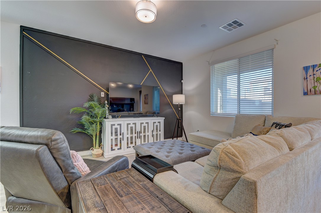 8827 Roadrunner Ravine Street Las Vegas, NV 89166 - Photo 14 of 17 View of living area