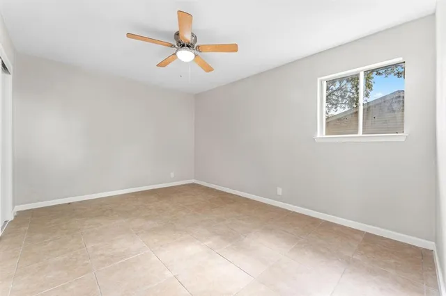 $2,500 | 916 McCurry Avenue, Bedford, TX 76022