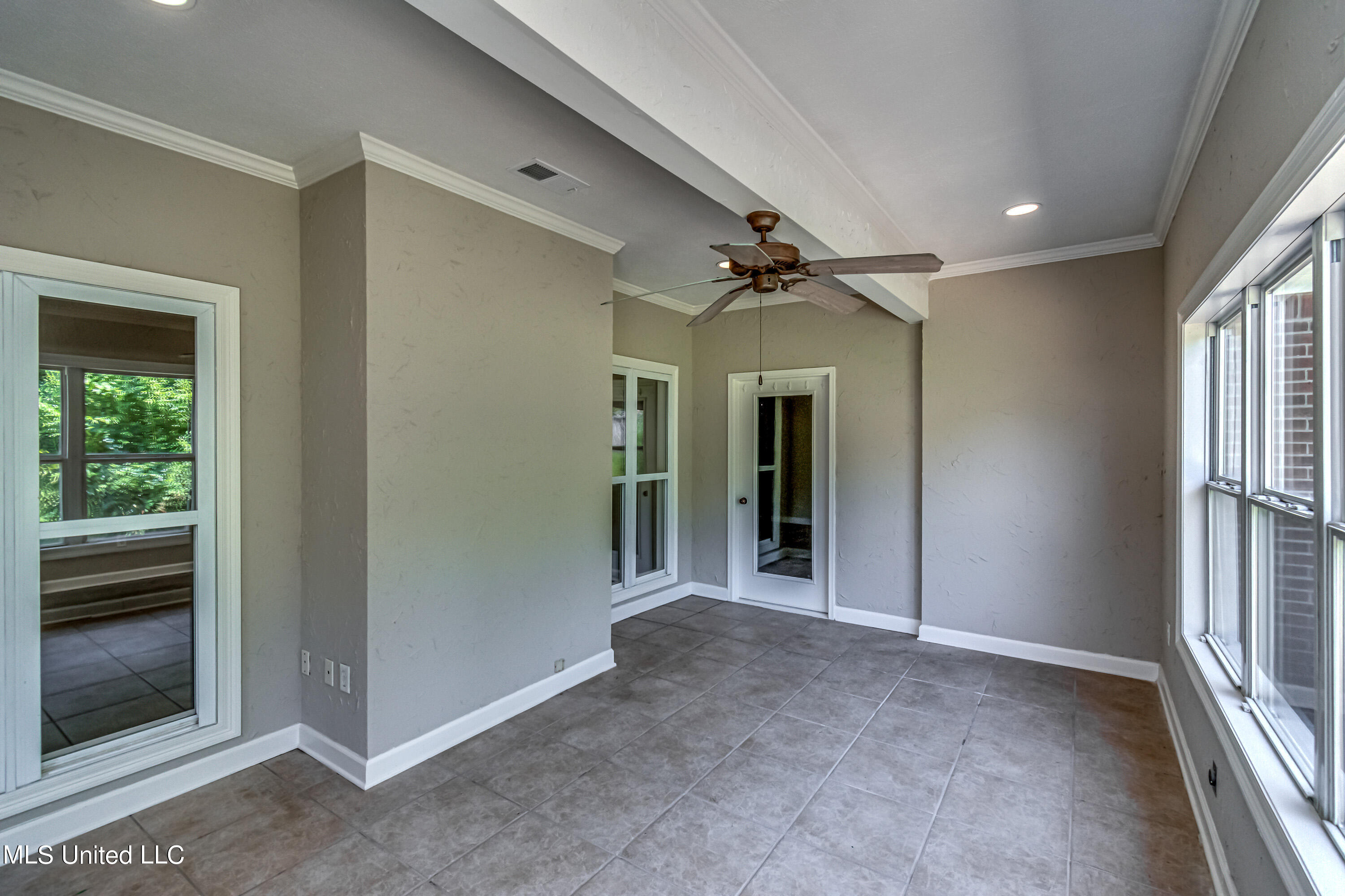 338 Red Eagle Circle Ridgeland, MS 39157 - Photo 21 of 63 338 Red Eagle Cir-49