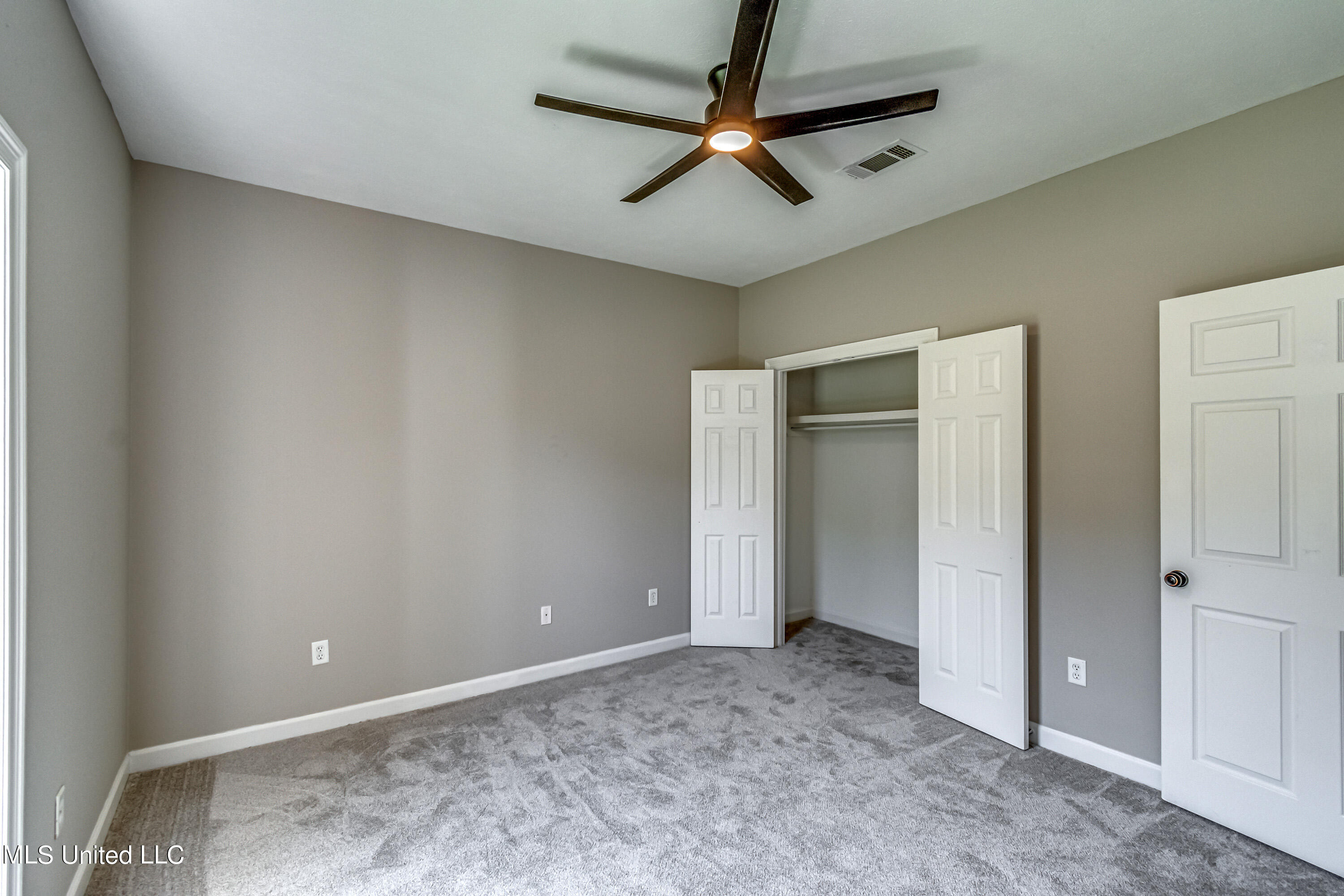 338 Red Eagle Circle Ridgeland, MS 39157 - Photo 42 of 63 338 Red Eagle Cir-29