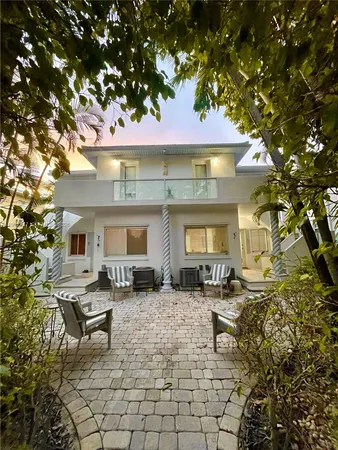 $2,500 | 8036 Harding Avenue, Unit 3, Miami Beach, FL 33141