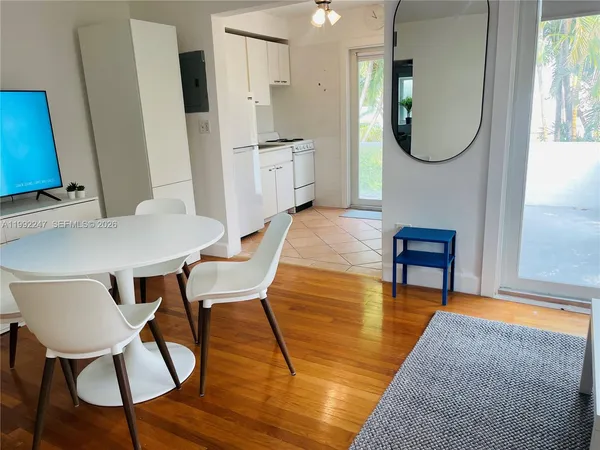 $2,500 | 8036 Harding Avenue, Unit 3, Miami Beach, FL 33141