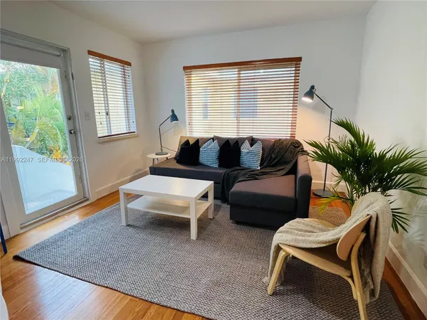 $2,500 | 8036 Harding Avenue, Unit 3, Miami Beach, FL 33141