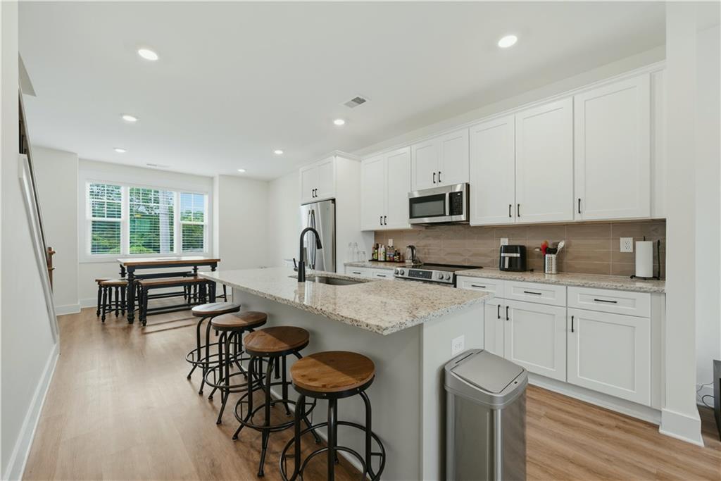104 Mission Way Atlanta, GA 30315 - Photo 4 of 23