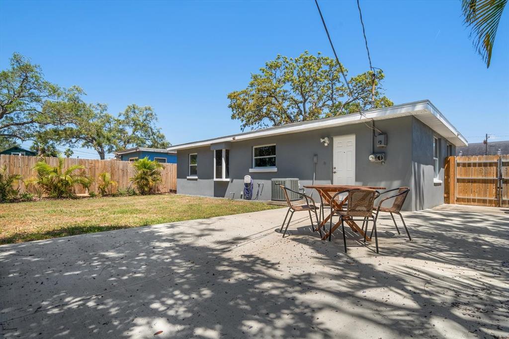 437 Lexington Street Dunedin, FL 34698 - Photo 19 of 27