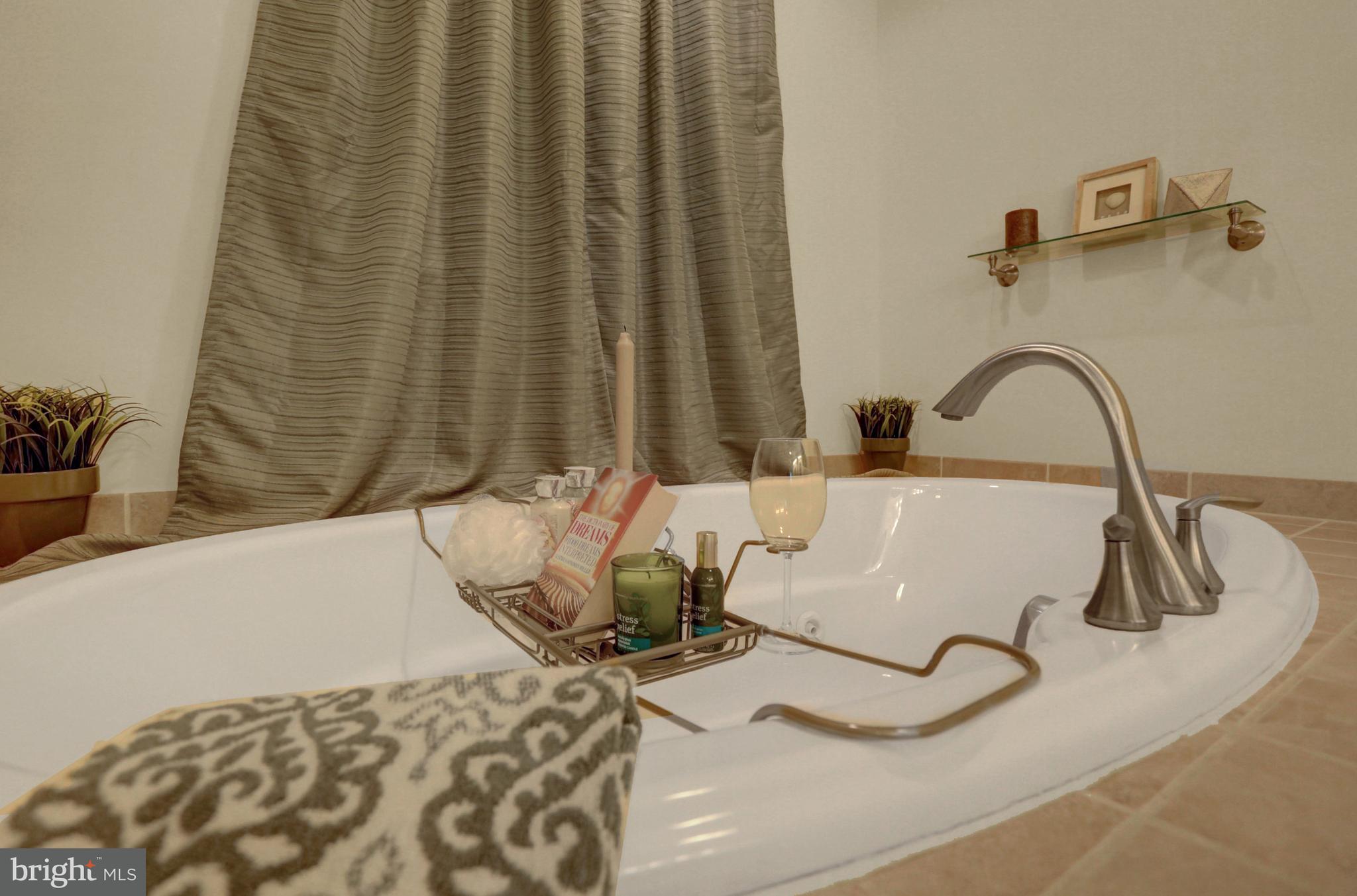 7721 Jonestown Road Harrisburg, PA 17112 - Photo 21 of 38 Gallery Image 21