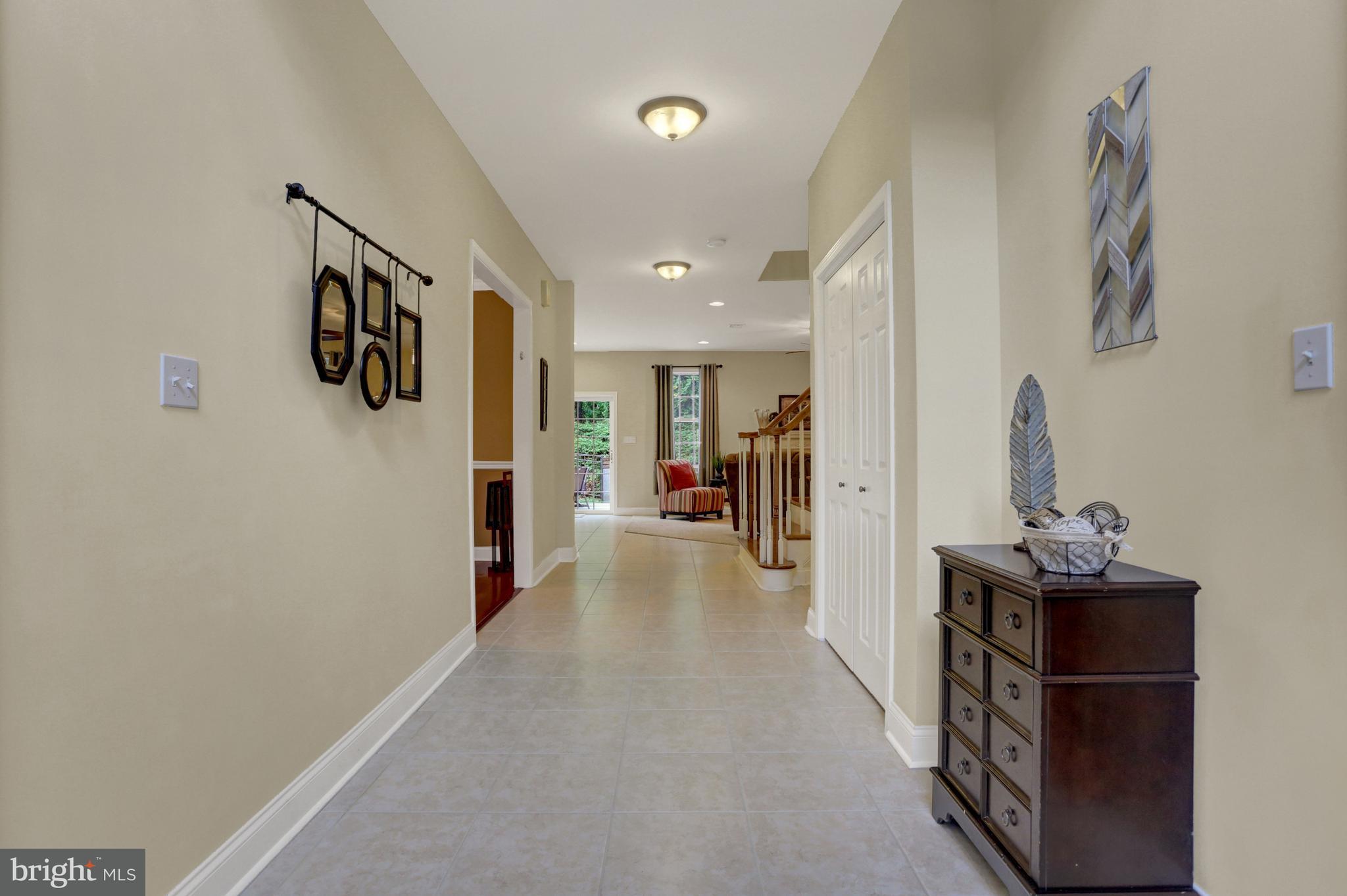 7721 Jonestown Road Harrisburg, PA 17112 - Photo 7 of 38 Gallery Image 7