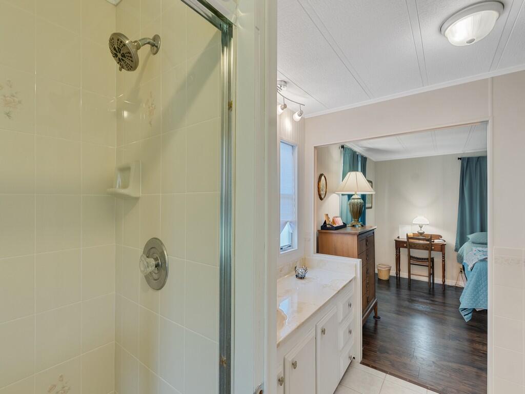 174 Northeast Emerald Drive Jensen Beach, FL 34957 - Photo 25 of 38 Image00031