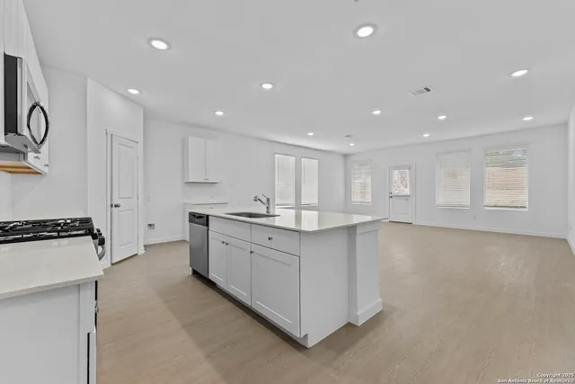 $340,000 | 14905 Taradeau, San Antonio, TX 78254