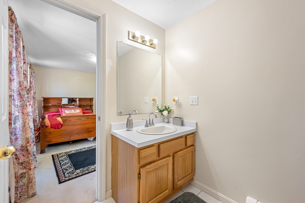 21 Leblanc Road Shrewsbury, MA 01545 - Photo 26 of 38 Gallery Image 26