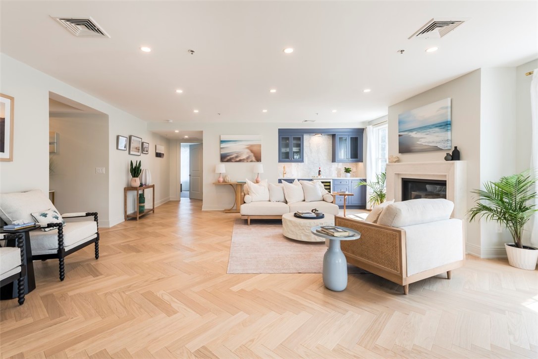 10 Brown & Howard, Unit 101 Newport, RI 02840 - Photo 2 of 35