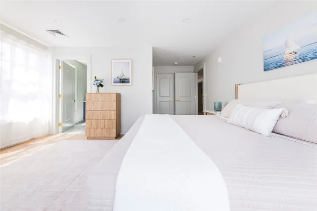 $1,950,000 | 10 Brown & Howard, Unit 101, Newport, RI 02840