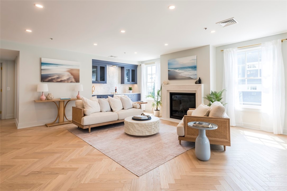 10 Brown & Howard, Unit 101 Newport, RI 02840 - Photo 3 of 35