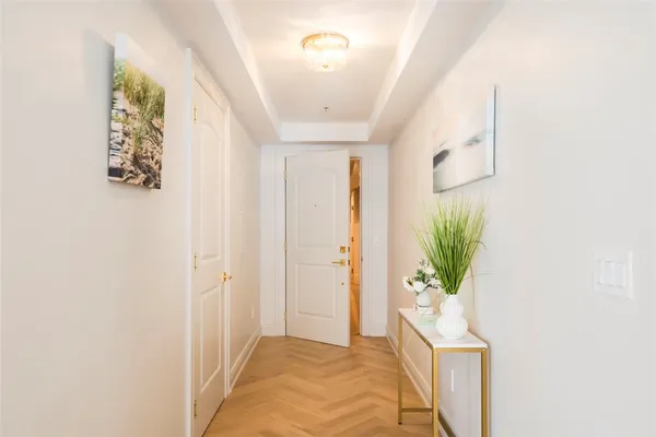 $1,950,000 | 10 Brown & Howard, Unit 101, Newport, RI 02840