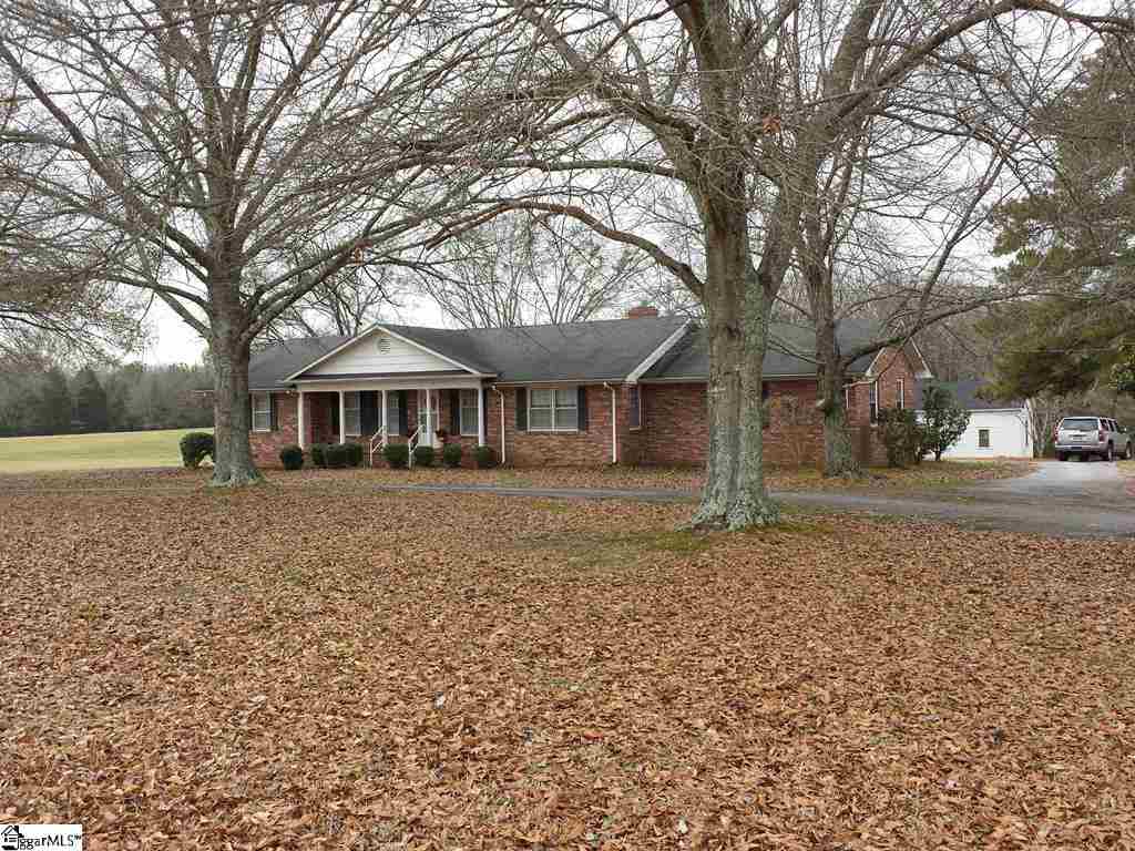 5748 Neely Ferry Road Laurens, SC 29360 - Photo 1 of 34