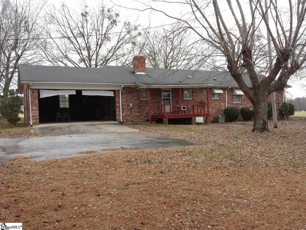 5748 Neely Ferry Road Laurens, SC 29360 - Photo 6 of 34