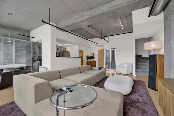 $4,000 | 700 West Van Buren Street, Unit PH3, Chicago, IL 60607