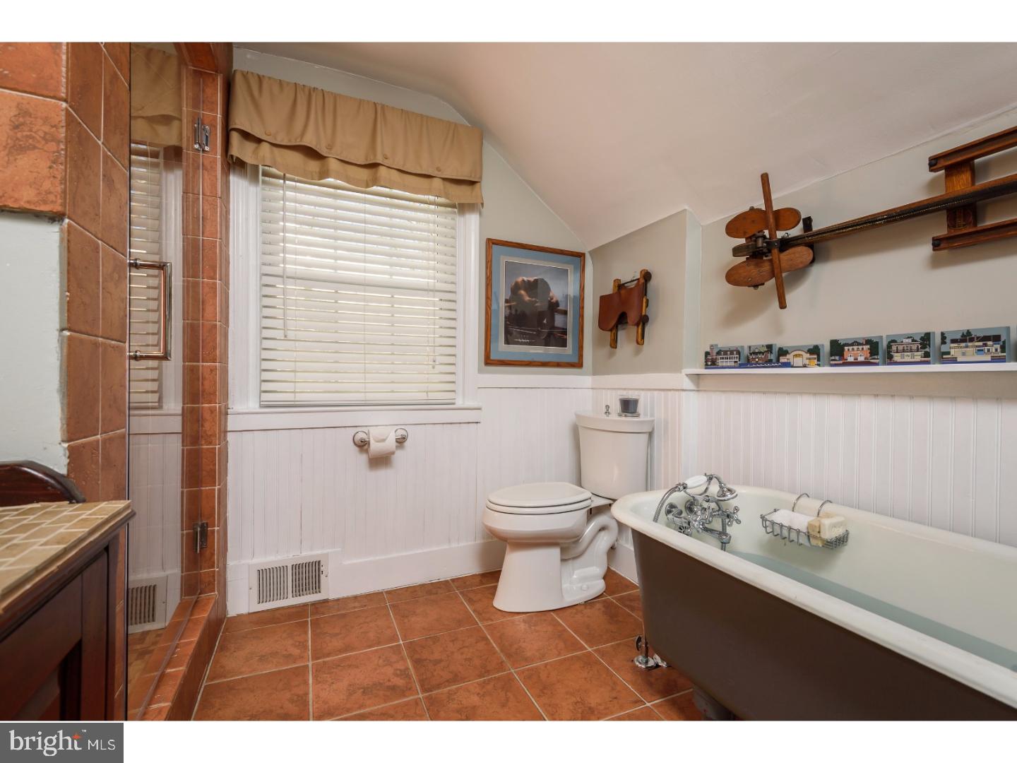 525 Beaver Road Glenside, PA 19038 - Photo 18 of 25 Bathroom