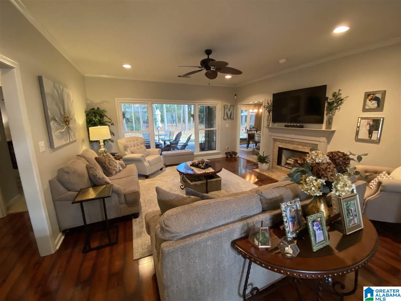 376 Amherst Drive Hoover, AL 35242 - Photo 6 of 32