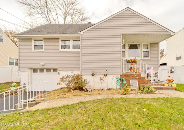 $499,999 | 33 Menlo Avenue, Metuchen, NJ 08840