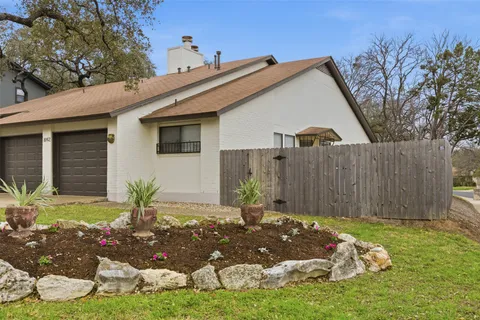 a front view of house with yard