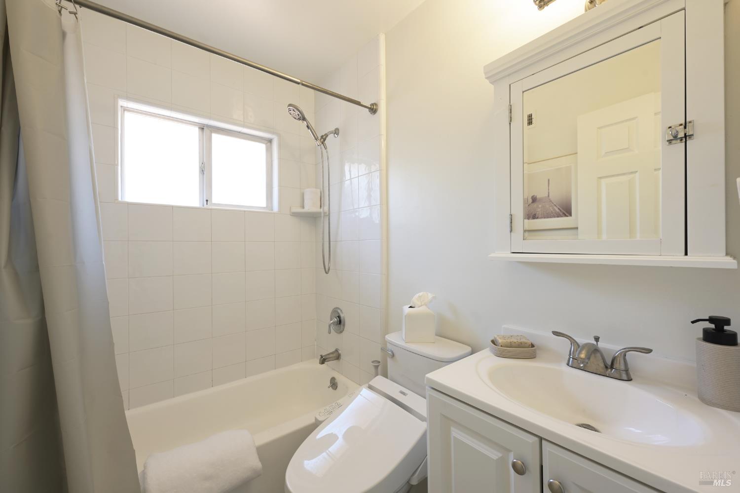 555 Arthur Street Novato, CA 94947 - Photo 20 of 31